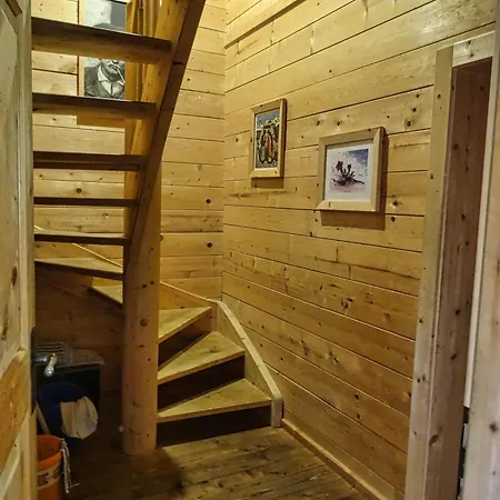 木屋 Bergquellenhuette *
