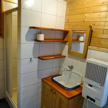 木屋 Bergquellenhuette Assling